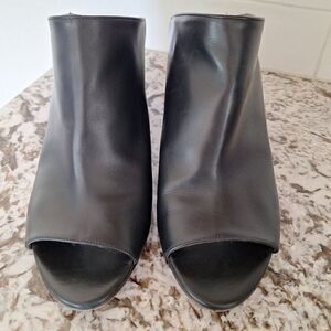 Aquatalia Sample leather Black open toe‎ mule heeled sandals size 10